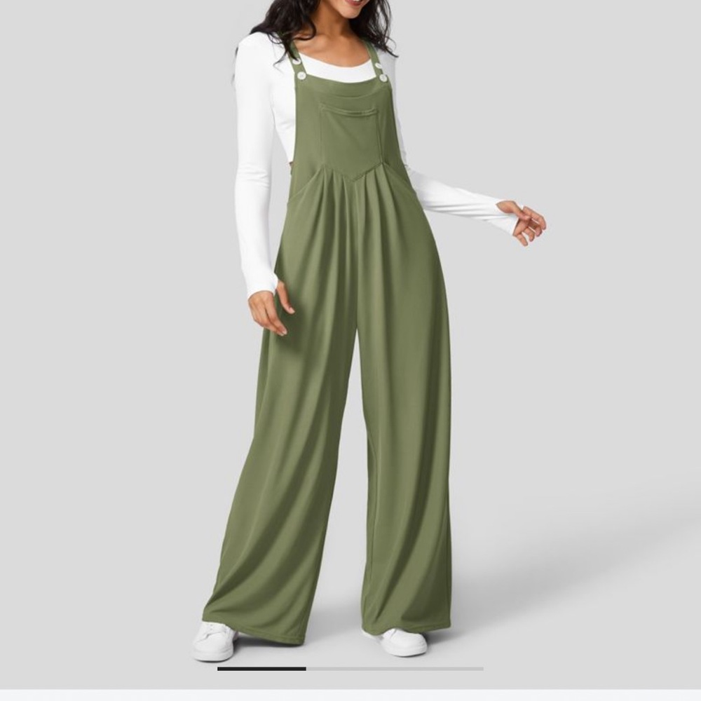 NWT Jumpsuit Halara